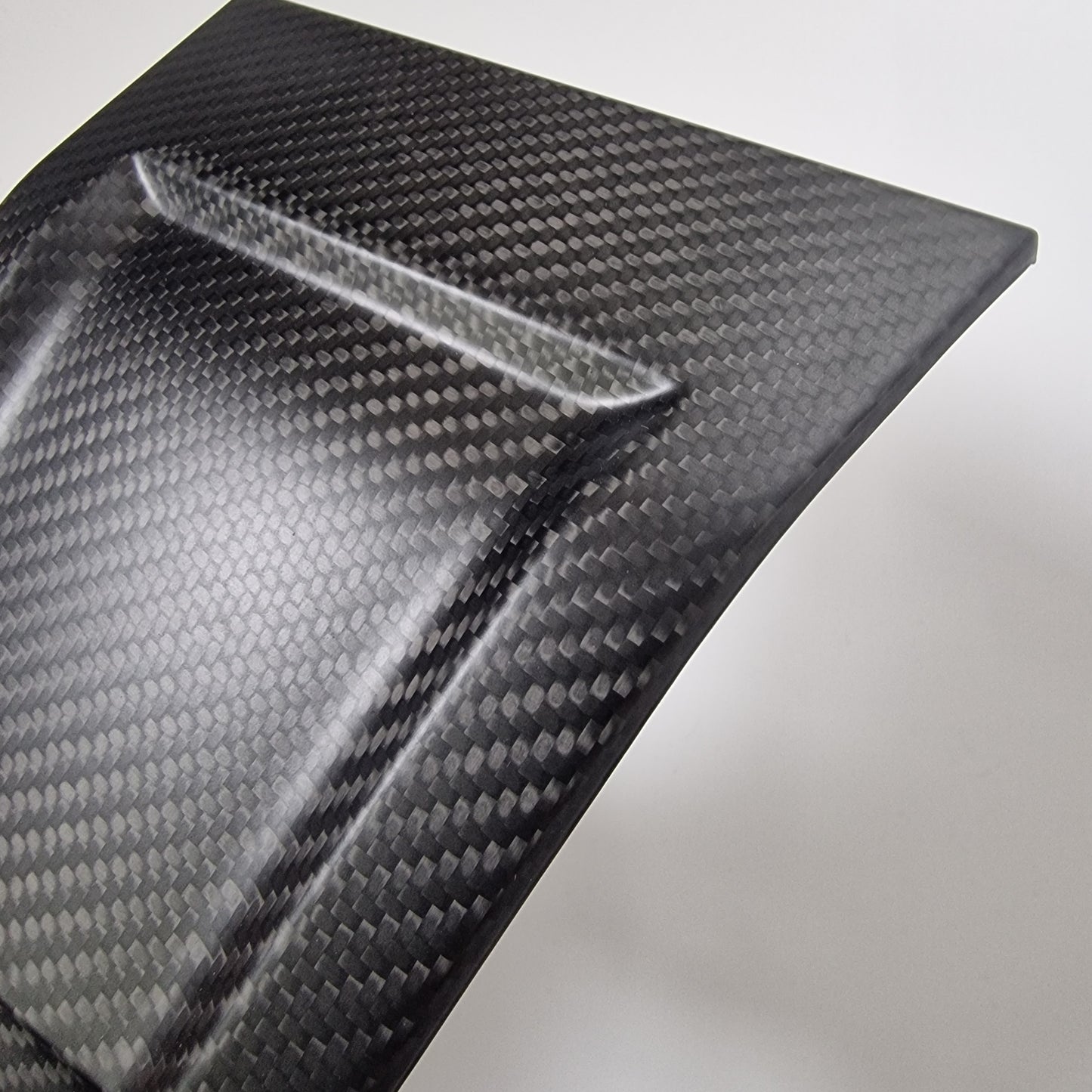 Carbon Fibre Tank Fairing Centre Trim for Yamaha MT10 (2016-2021) MATT FINISH