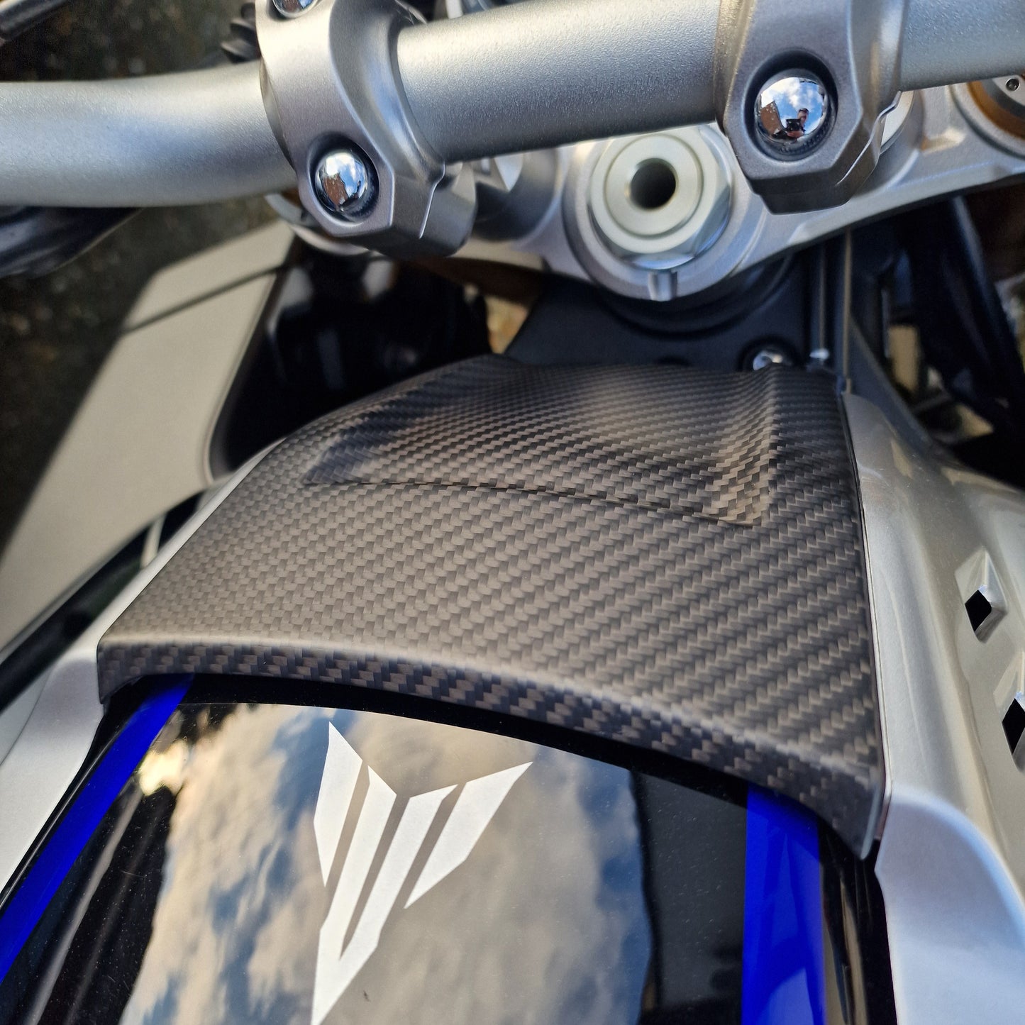 Carbon Fibre Tank Fairing Centre Trim for Yamaha MT10 (2016-2021) MATT FINISH