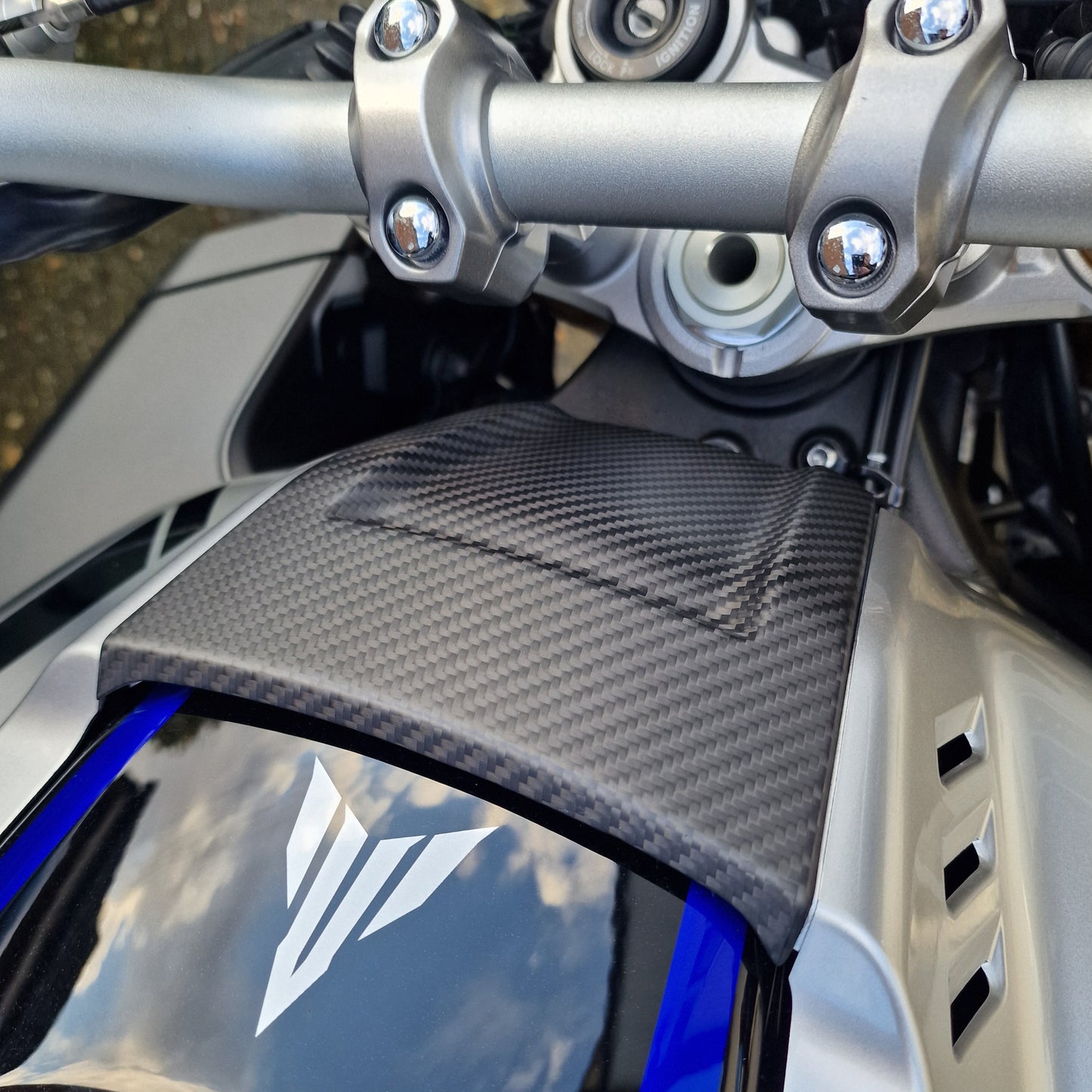 Carbon Fibre Tank Fairing Centre Trim for Yamaha MT10 (2016-2021) MATT FINISH