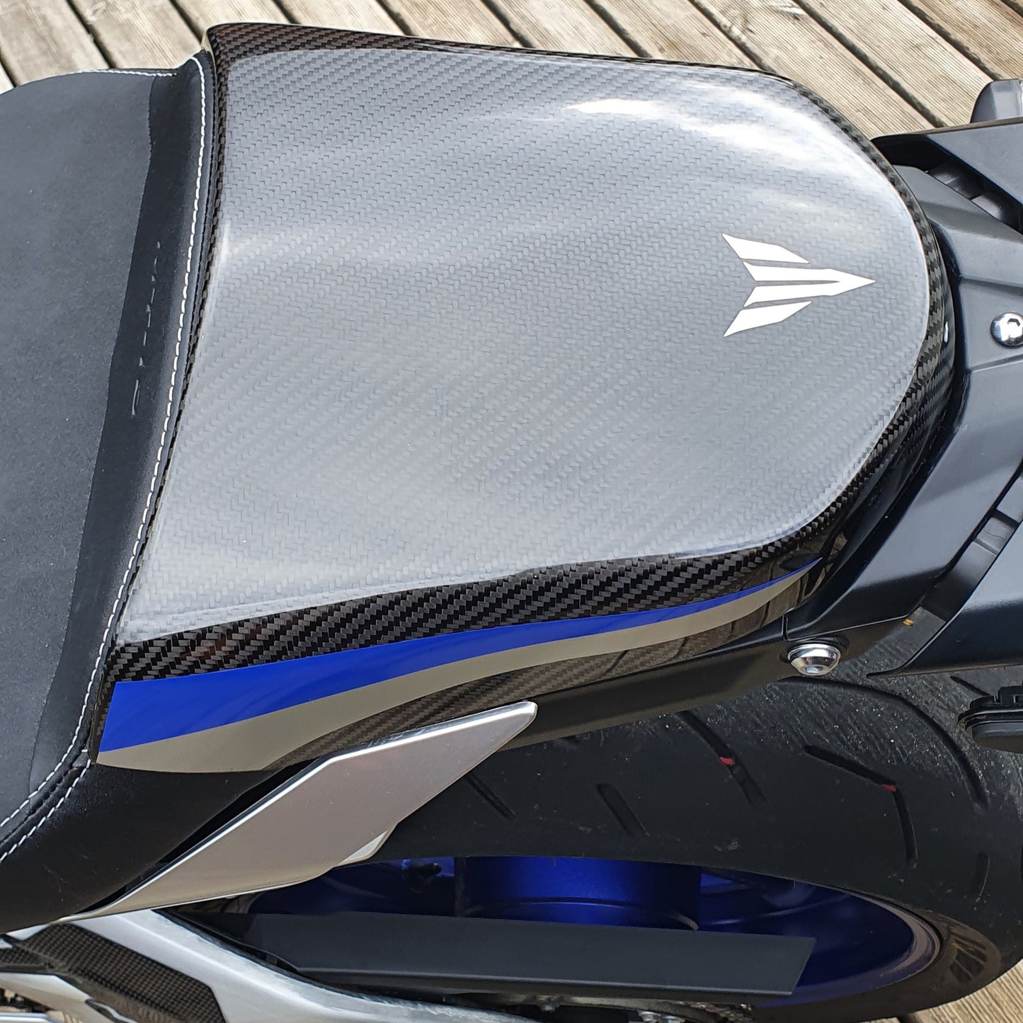 Carbon Fibre Comfort Seat Cowl for Yamaha MT10 - (SP EDITION)