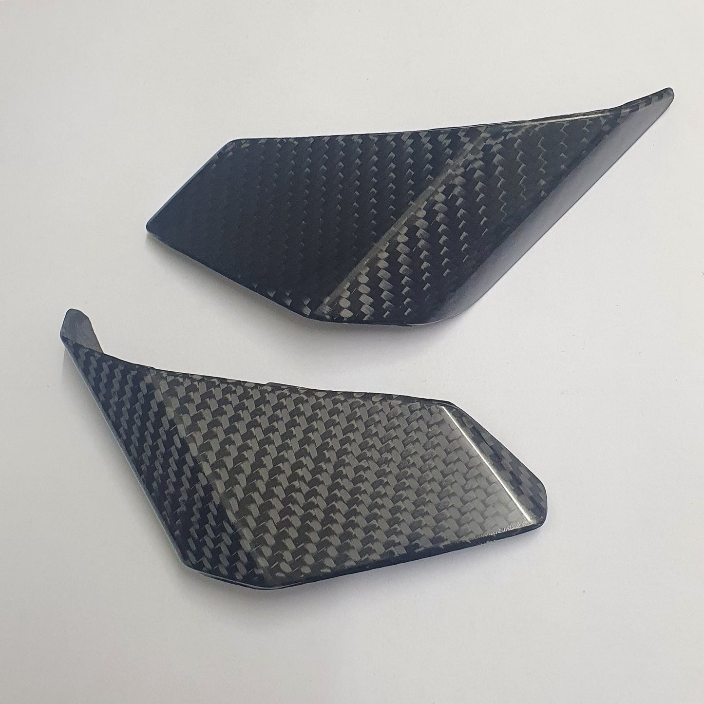 Carbon Fibre Rear Tail Fins for Yamaha MT10 - Gloss Finish