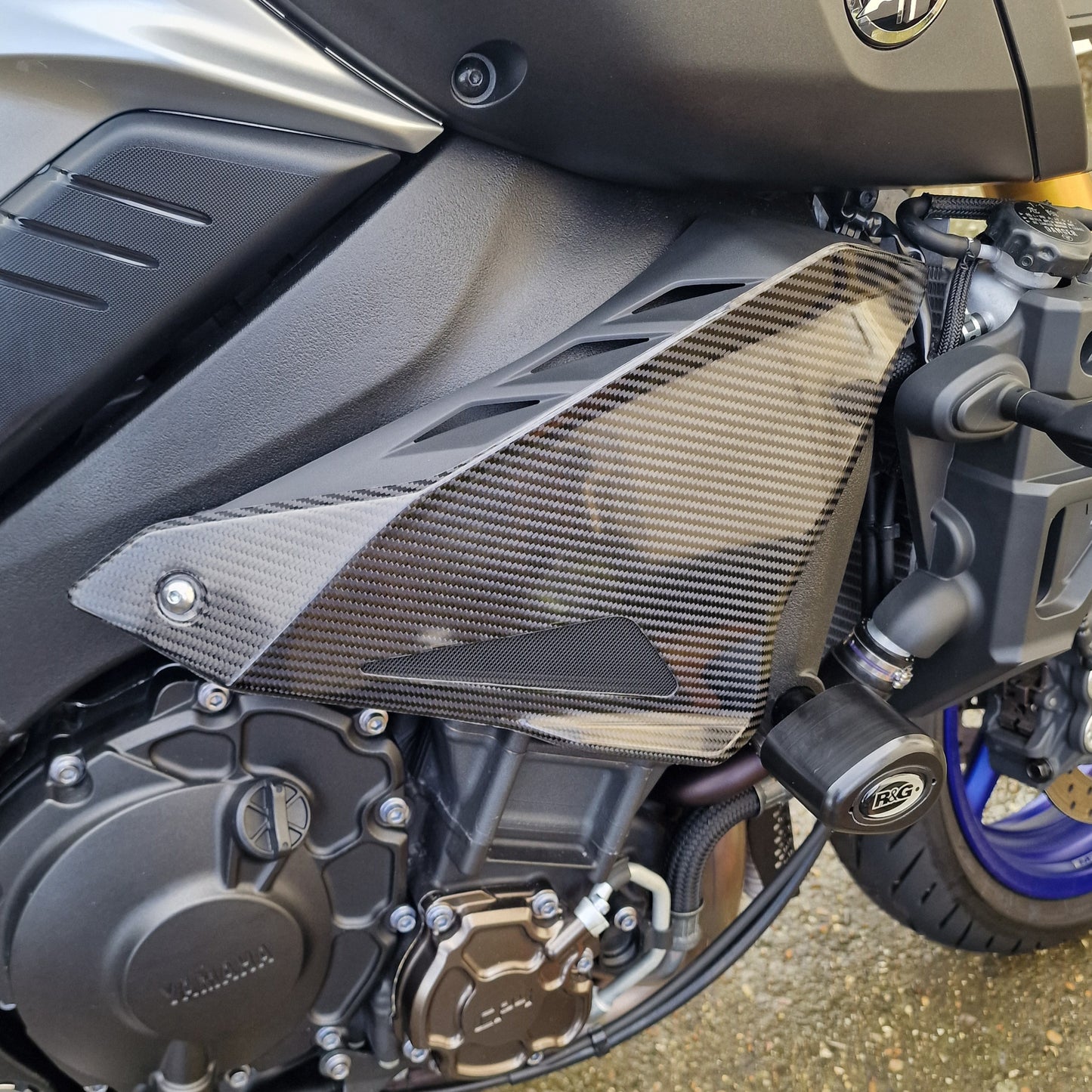 Carbon Fibre Side Panels for Yamaha MT10 (2016-2021) Gen 1