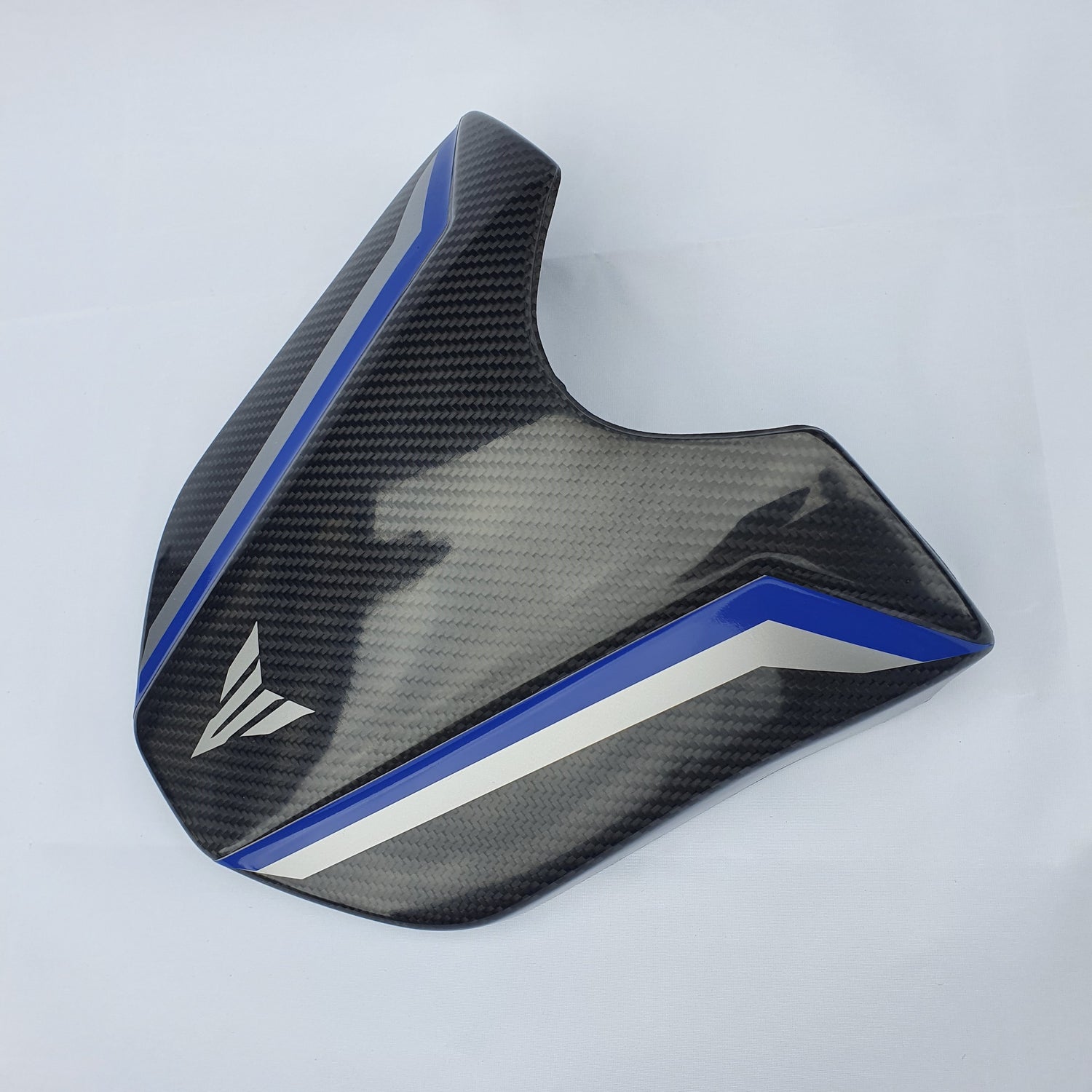 Yamaha MT10SP Carbon fibre seat cowl with MT logo decal and blue/silver stripes