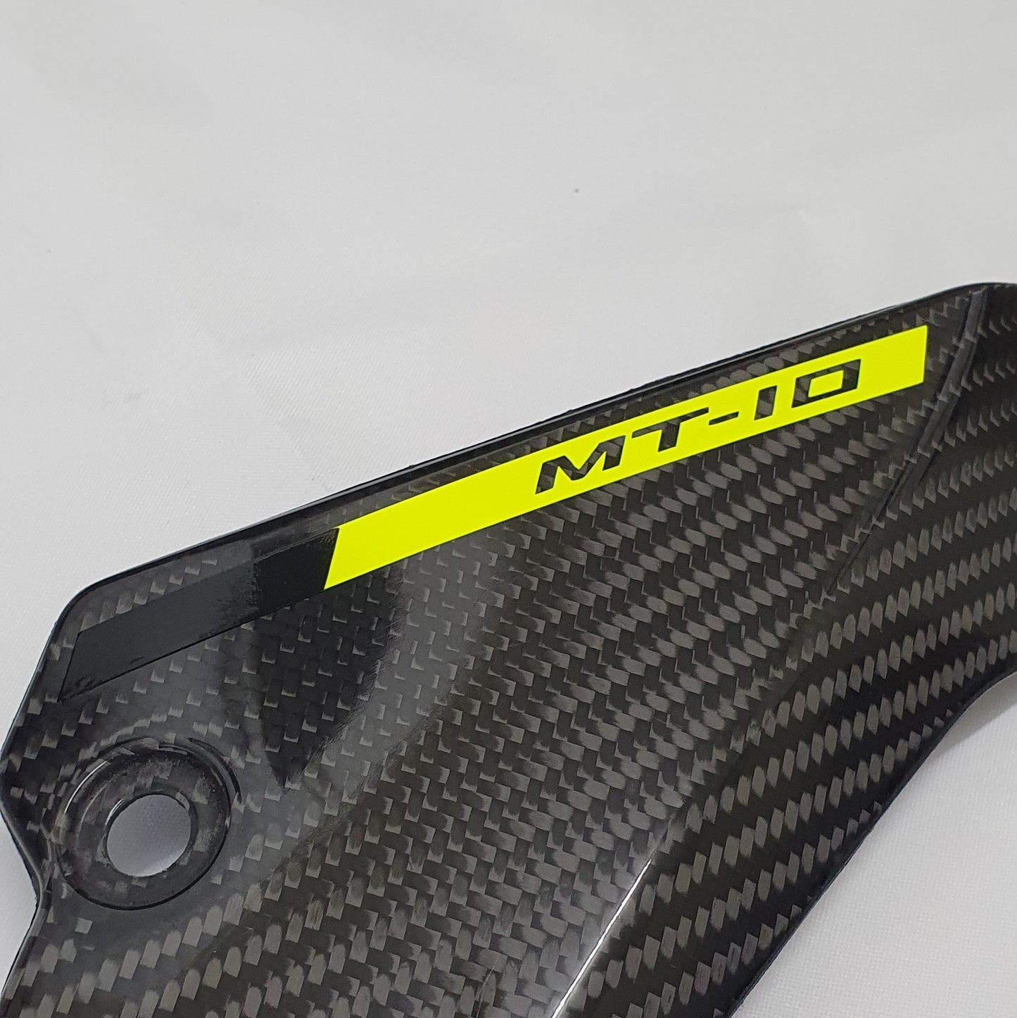 Carbon Fibre Fly Screen / Front Fairings for Yamaha MT10 (Black/Fluo)