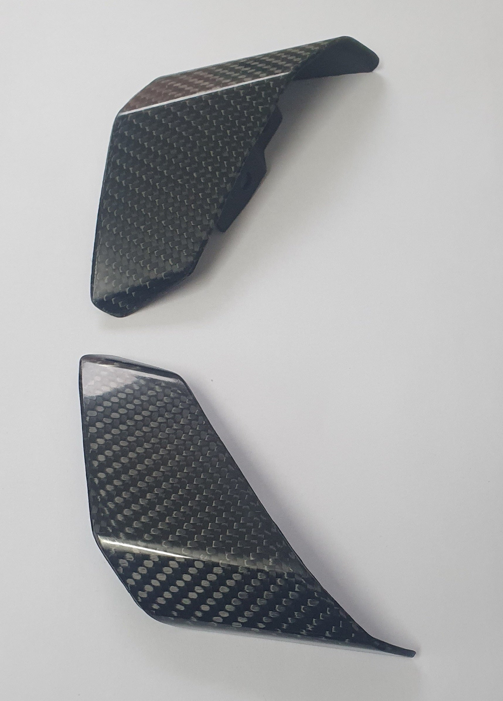 Carbon Fibre Rear Tail Fins for Yamaha MT10 - Gloss Finish – Century Carbon
