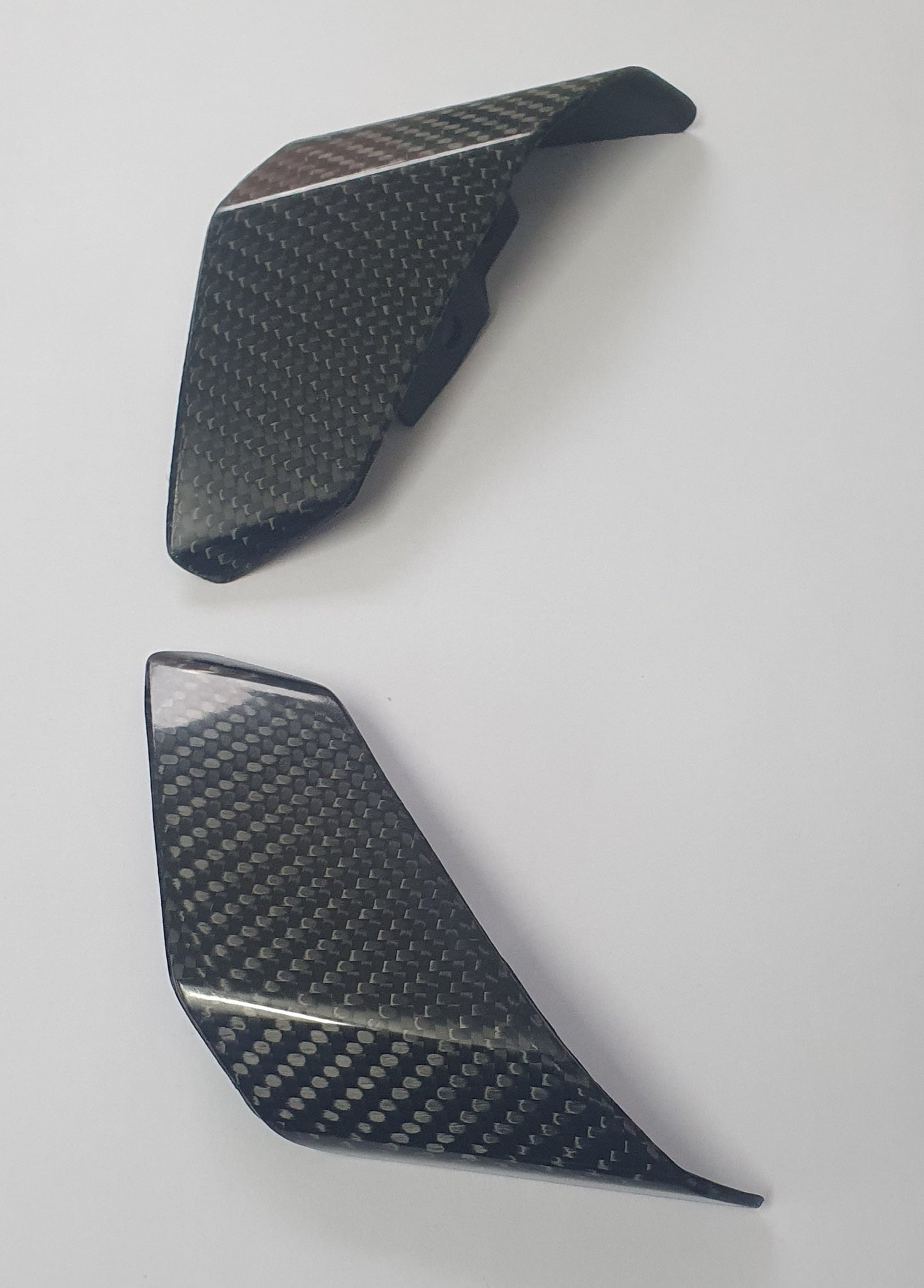 Carbon Fibre Rear Tail Fins for Yamaha MT10 - Gloss Finish